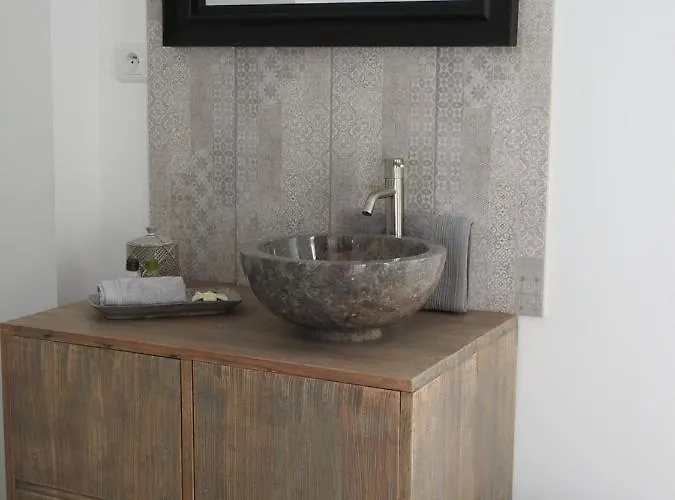 Madura Bed & Breakfast 4*